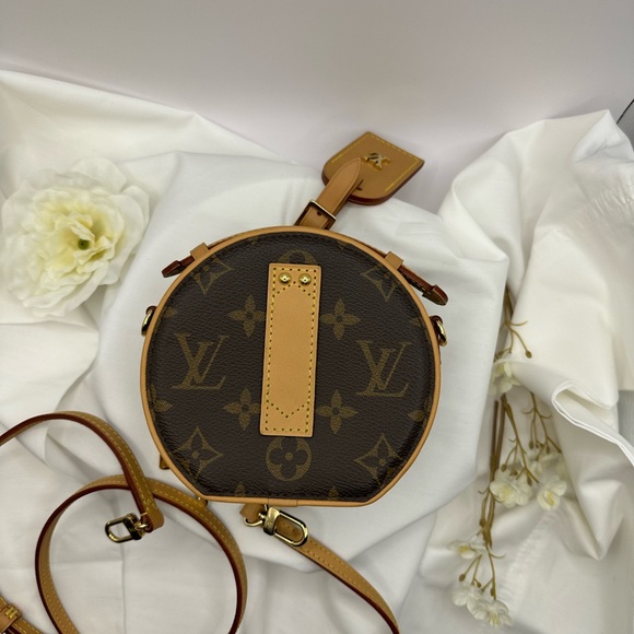 Louis Vuitton Boite chapeau small bag with strap - Picture 5 of 12